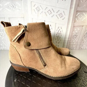 Nine West Vableaker Ankle Boot Size 5.5 Suede Cowboy Bootie Buckle Stacked Heel
